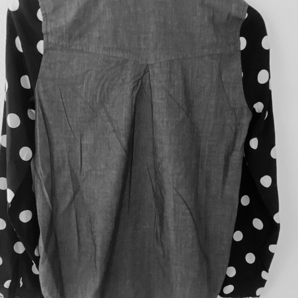 Forever 21. Shirt. Black/Blue Denim Design. Sz XS. - Picture 10 of 10